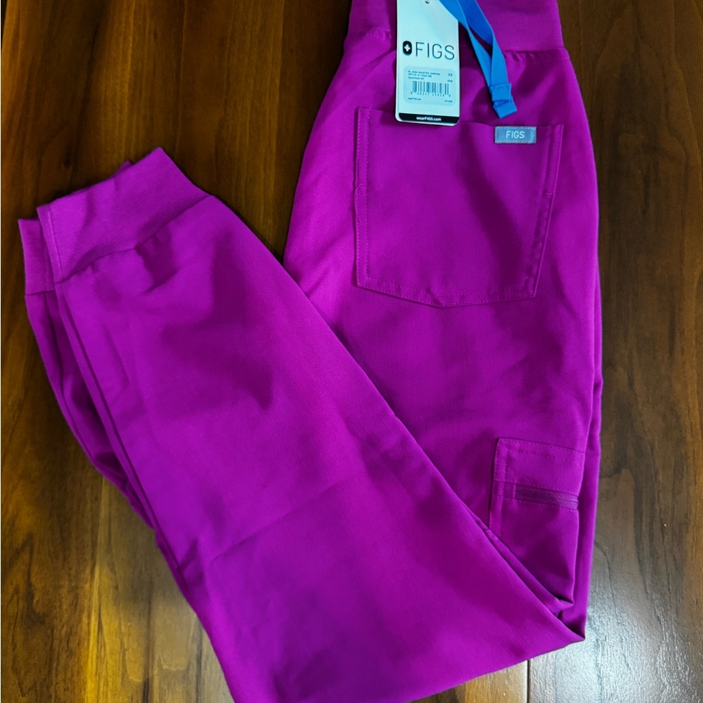 FIGS 🫀 Women’s scrub joggers
